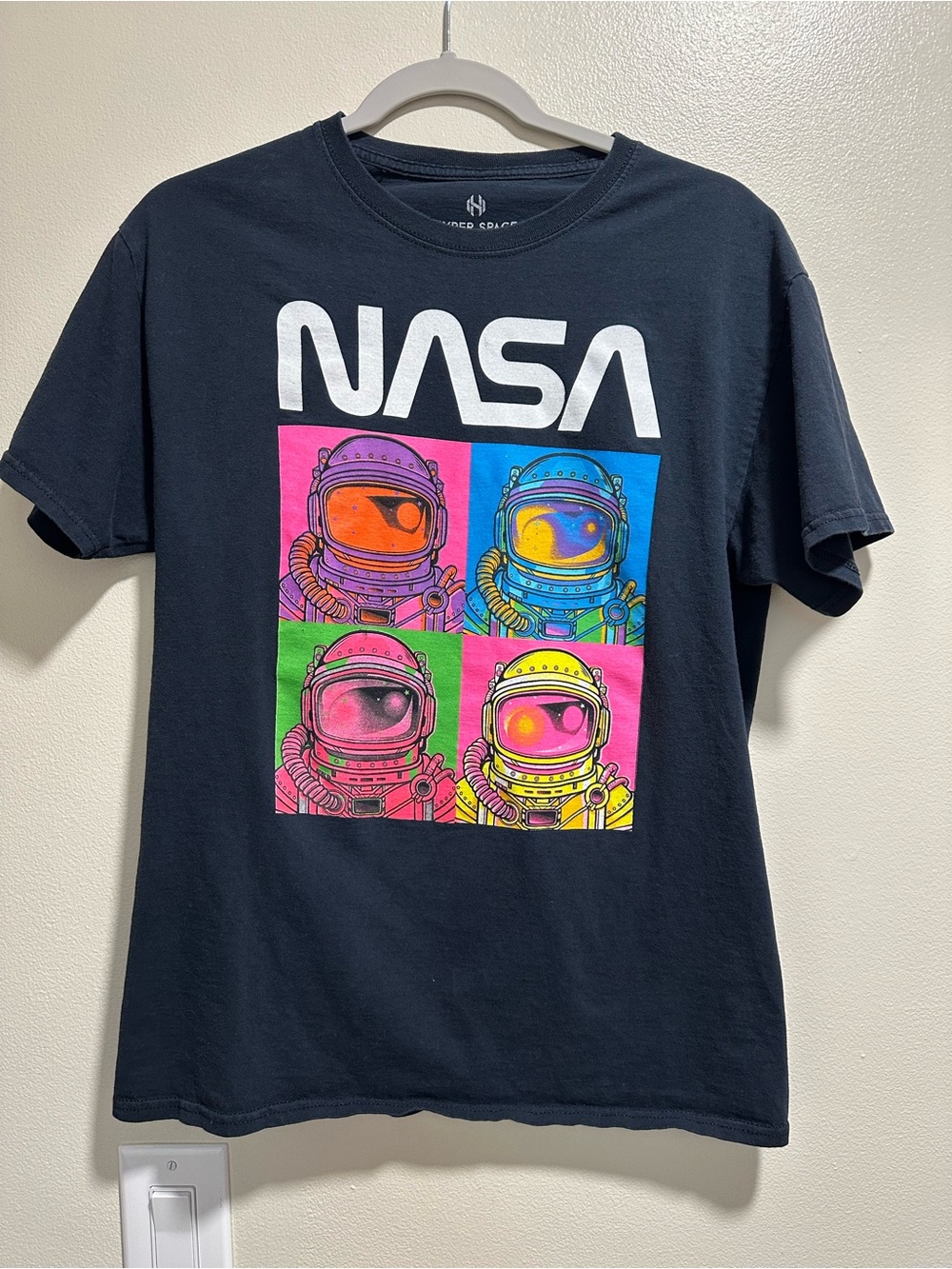 Men’s NASA Astronaut Graphic Tee